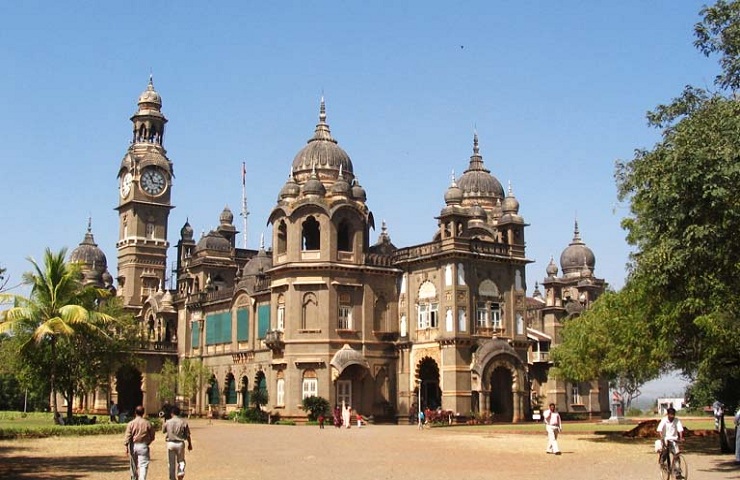 Kolhapur Welcomes Deccan Odyssey on Diwali