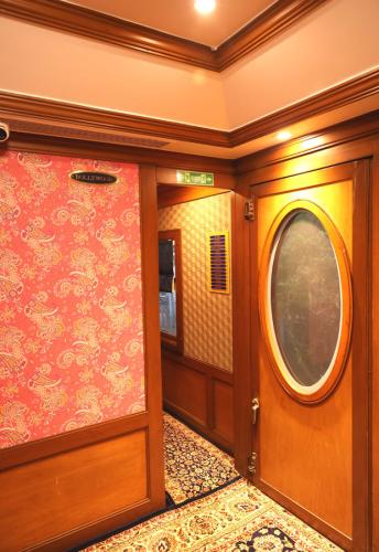 Deccan Suite Entrance